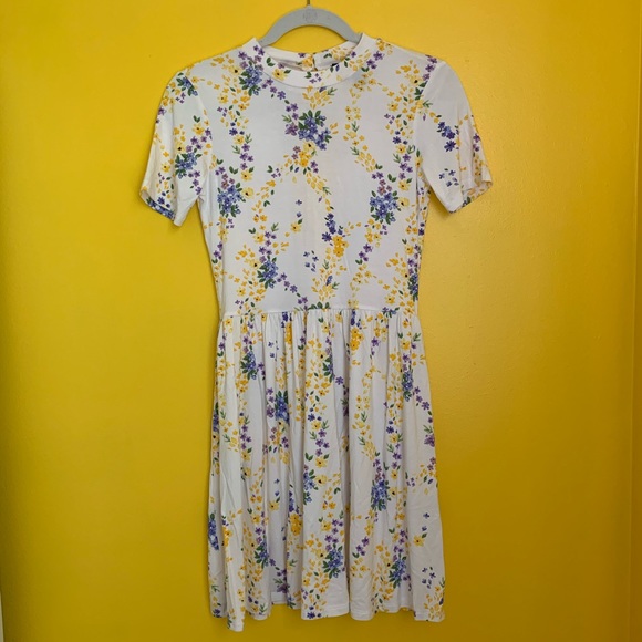 Floral Keyhole Dress - Picture 2 of 5